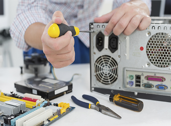 Mantenimiento y Reparación de Computadoras Mantenimiento y Reparación de Computadoras